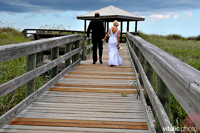 JJ_blog01 beach photography, beach wedding, bride and groom beach, Ft pierce wedding, Jensen Beach, Stuart, Jensen Beach Wedding, Ft pierce wedding