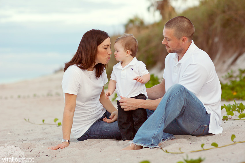 vero beach photographer, family portraits, sebastian photographer, treasure coast, family beach photos, child photography, vitalic photo
