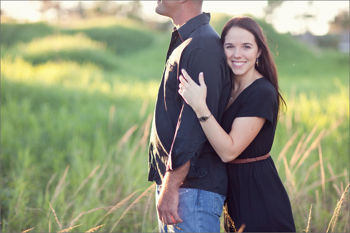 field engagement photography, field engagement photography inspiration, meadow engagement, sunset engagement