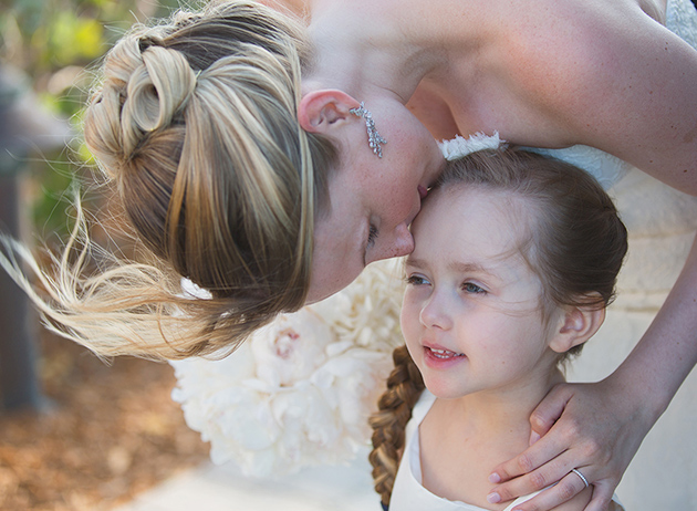 bride and flower girl